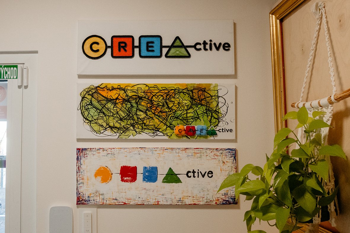 Veľká letná súťaž 2022 diela sa stene s logom creActive